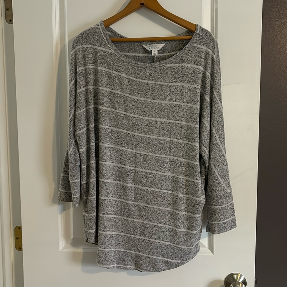 3/4 length shirt